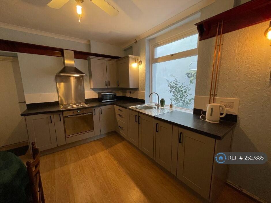 Kitchen 2