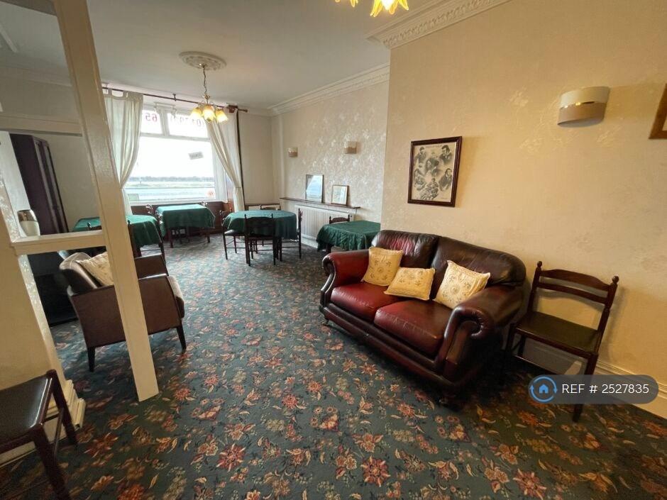 Lounge2
