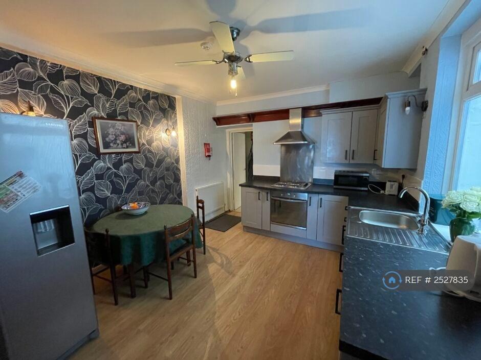 Kitchen 2,3