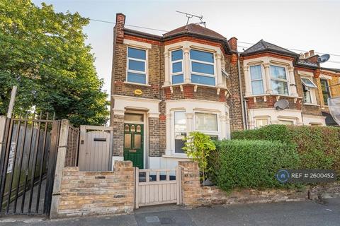 1 bedroom flat to rent, Salcombe Road, London, E17