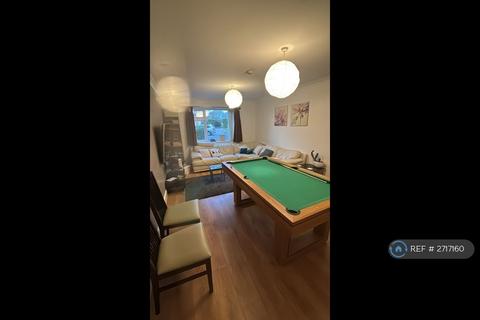 6 bedroom semi-detached house to rent, Thompson Avenue, Ormskirk, L39