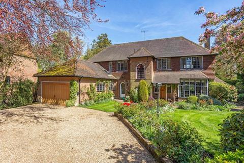 6 bedroom detached house for sale, Bushfield Road, Bovingdon, Hemel Hempstead, Hertfordshire, HP3
