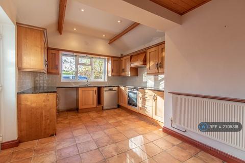 3 bedroom semi-detached house to rent, South Street, Middle Barton, Chipping Norton, OX7