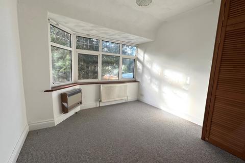 undefined, Petersfield Road, Staines-upon-Thames, Surrey, TW18