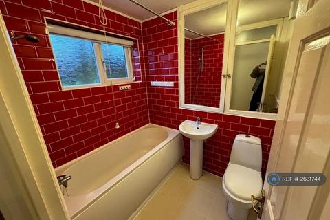 1 bedroom flat to rent, Silver Birch Close, London, N11