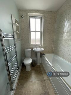 undefined, South Lambeth Rd, London, SW8