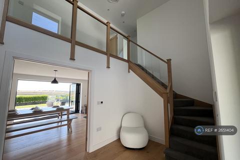4 bedroom detached house to rent, Penmeneth, Trewennack, Helston, TR13