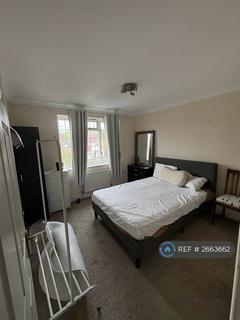 undefined, Kings Avenue, Bromley, BR1