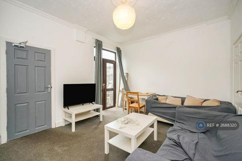 1 bedroom in a house share to rent, Seaford Road, Salford, M6