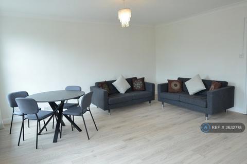 3 bedroom flat to rent, Ealing Broadway, London, W5