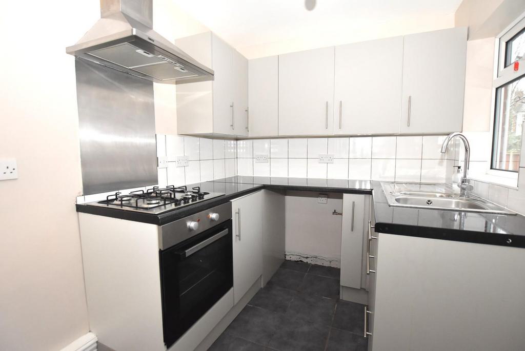 Kitchen 1.JPG
