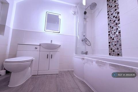 undefined, St. Albans Road, Watford, WD25