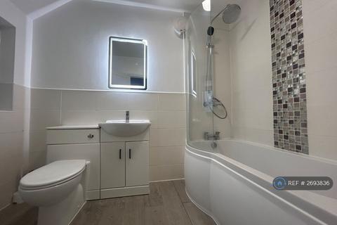 undefined, St. Albans Road, Watford, WD25