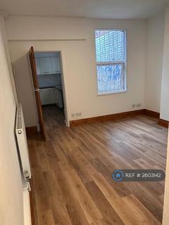 3 bedroom terraced house to rent, Palin Street, Nottingham, NG7