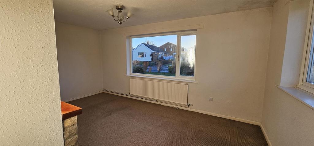 Living room ..jpg
