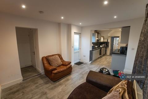 undefined, Englefield Green, Englefield Green, Egham, TW20