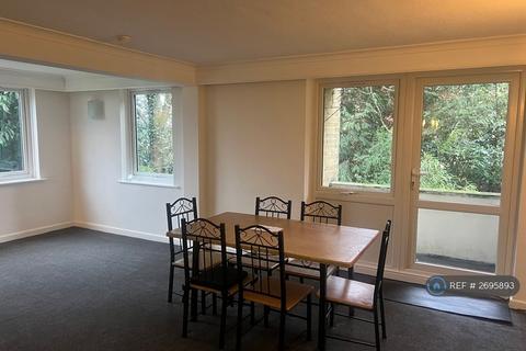 2 bedroom flat to rent, Redcourt, Southampton, SO16
