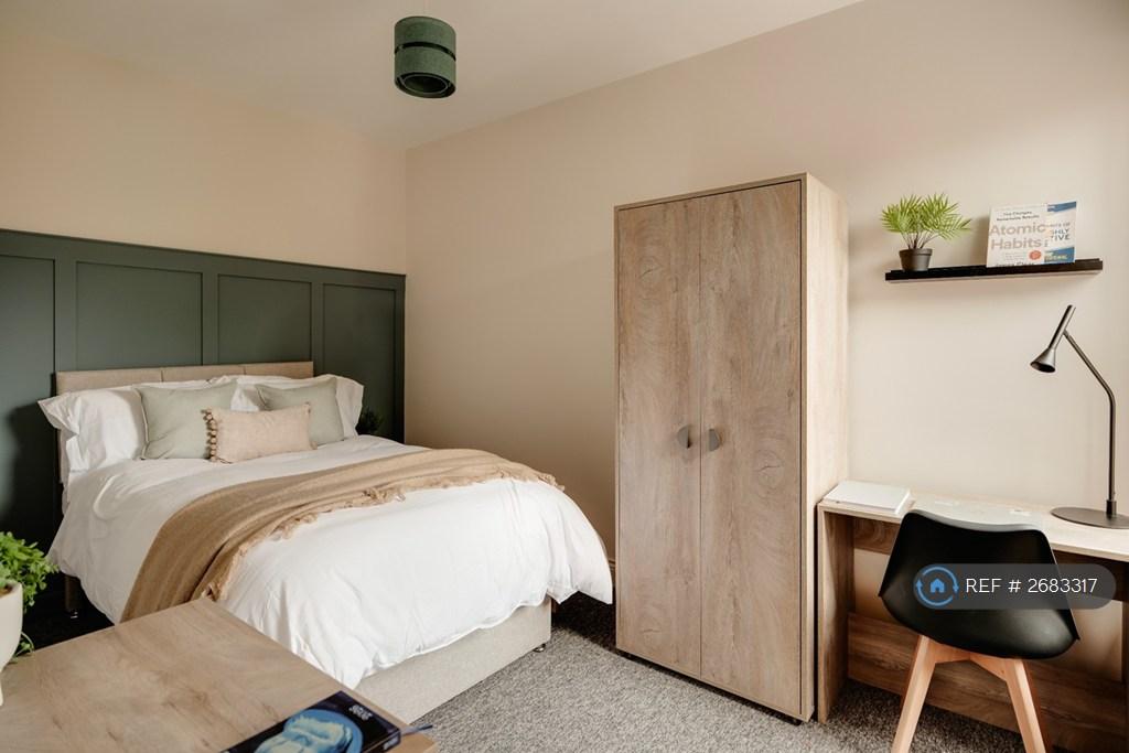Bedroom 5