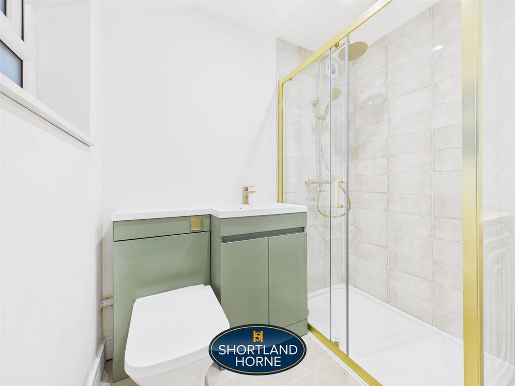 CAM04377 G0-PR0048-STILL007.jpg