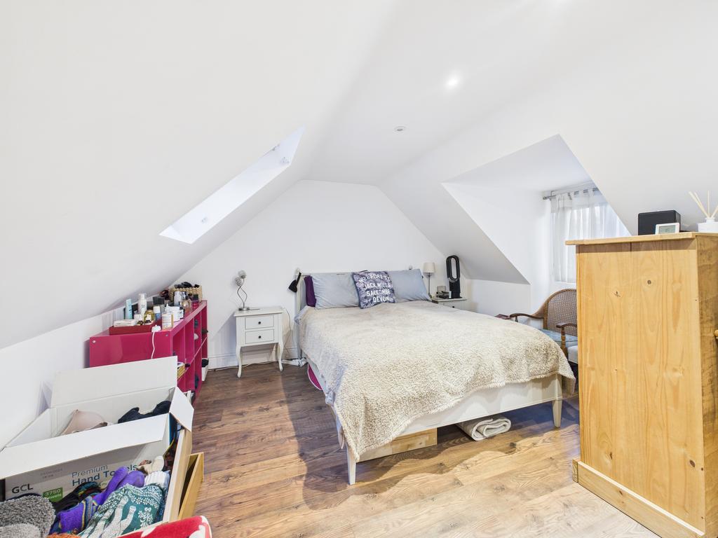 Cam02909 g0 pr0507 still004