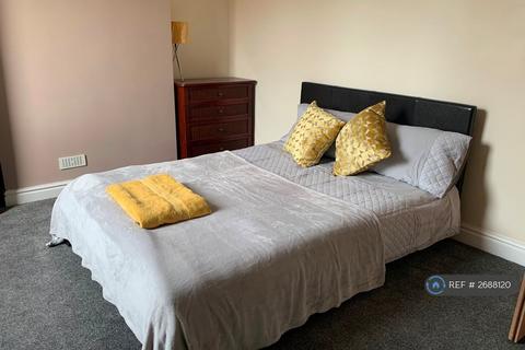 1 bedroom in a house share to rent, Princes Road, Stoke On Trent, ST4