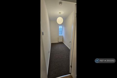 2 bedroom flat to rent, Hale Lane, Edgware, HA8