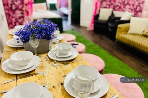 undefined, Oriental Place, Brighton, BN1