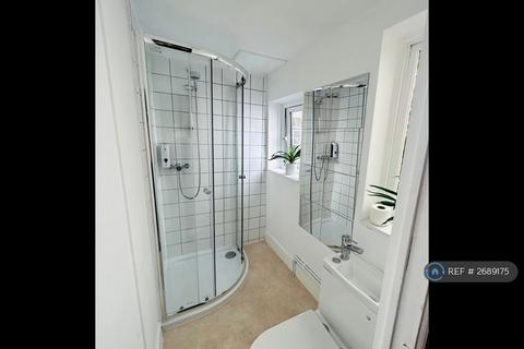 1 bedroom flat to rent, Oriental Place, Brighton, BN1