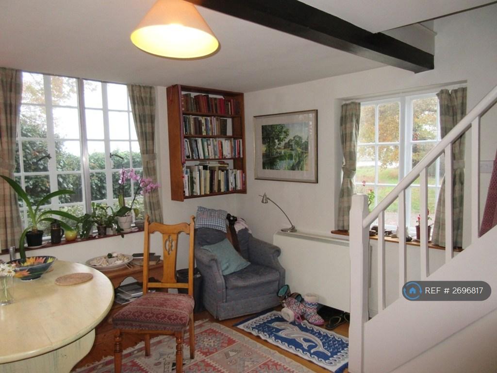 Lovely Light And Sunny Room
