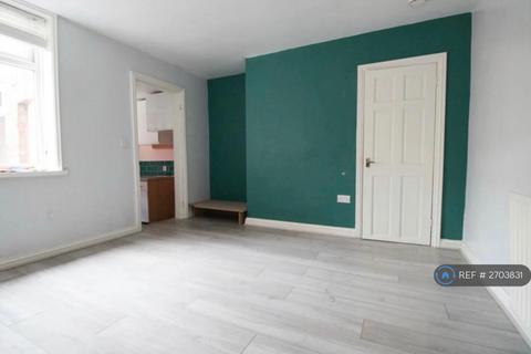 2 bedroom terraced house to rent, Ridley Gardens, Swalwell, Newcastle Upon Tyne, NE16