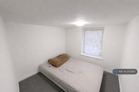 2 bedroom terraced house to rent, Ridley Gardens, Swalwell, Newcastle Upon Tyne, NE16