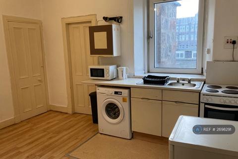 2 bedroom flat to rent, Summerfield Terrace, Aberdeen, AB24