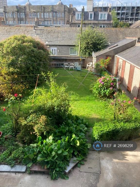 Shared Back Garden