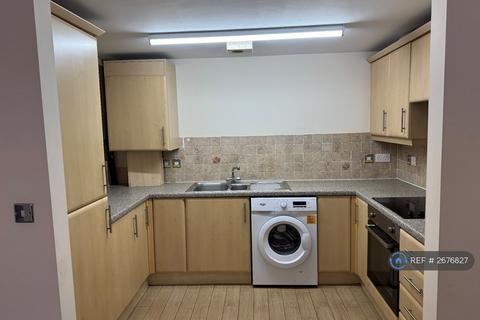 2 bedroom flat to rent, Grove Mews, Bournemouth, BH6