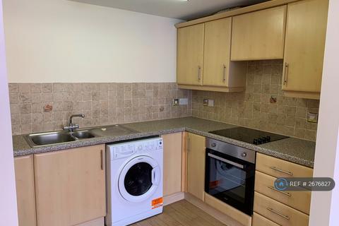 2 bedroom flat to rent, Grove Mews, Bournemouth, BH6