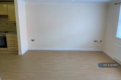 2 bedroom flat to rent, Grove Mews, Bournemouth, BH6