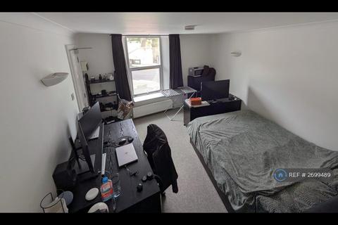 Studio to rent, Lipson Vale, Plymouth, PL4