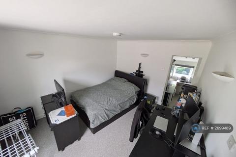 Studio to rent, Lipson Vale, Plymouth, PL4