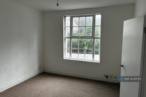 4 bedroom maisonette to rent, Adelaide Gardens, Ramsgate, CT11