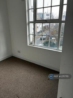 4 bedroom maisonette to rent, Adelaide Gardens, Ramsgate, CT11