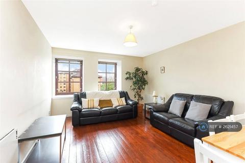 2 bedroom flat to rent, Bell Street, Glasgow, G4