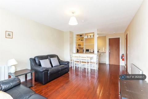 2 bedroom flat to rent, Bell Street, Glasgow, G4