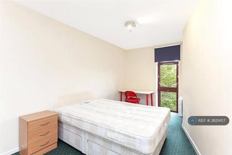 2 bedroom flat to rent, Bell Street, Glasgow, G4
