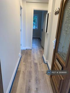 3 bedroom flat to rent, St. John's Court, London, N4
