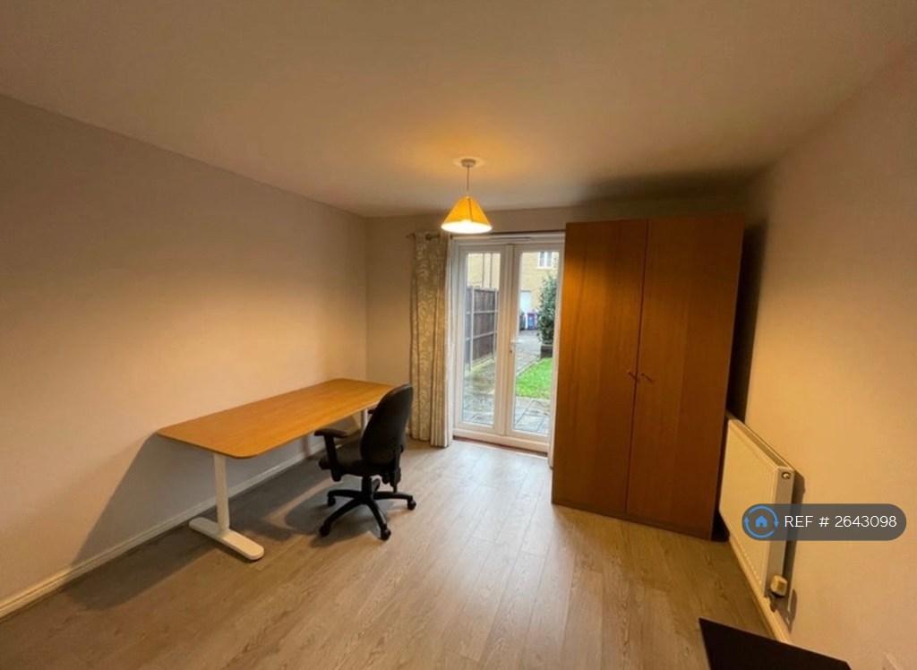 Desk &amp; Chair