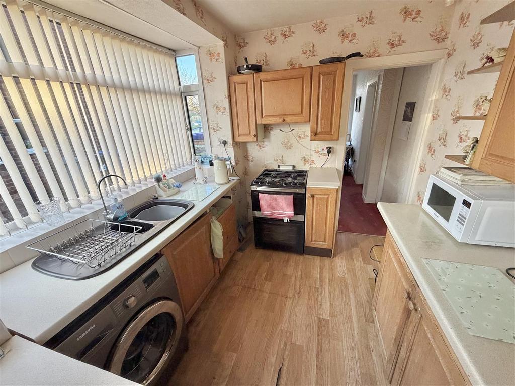 Kitchen 2