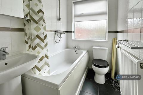 2 bedroom flat to rent, Warwick Street, Coventry, CV5