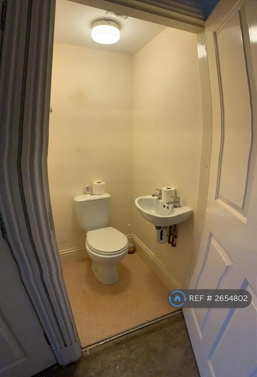 Gf Toilet, New Flooring And To Be Painted