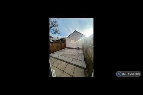 3 bedroom terraced house to rent, Broom Street, Swinton, Manchester, M27