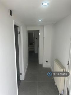 2 bedroom flat to rent, Shardeloes Road, London, SE14